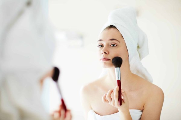 Comment faire un maquillage effet « regard de biche » ?