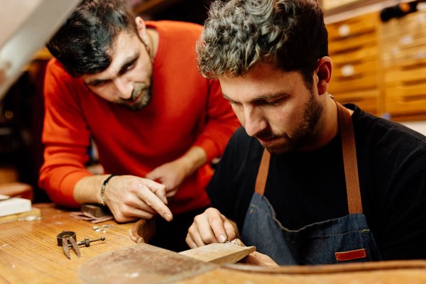 Bijoux homme : explorez notre collection variée et stylée